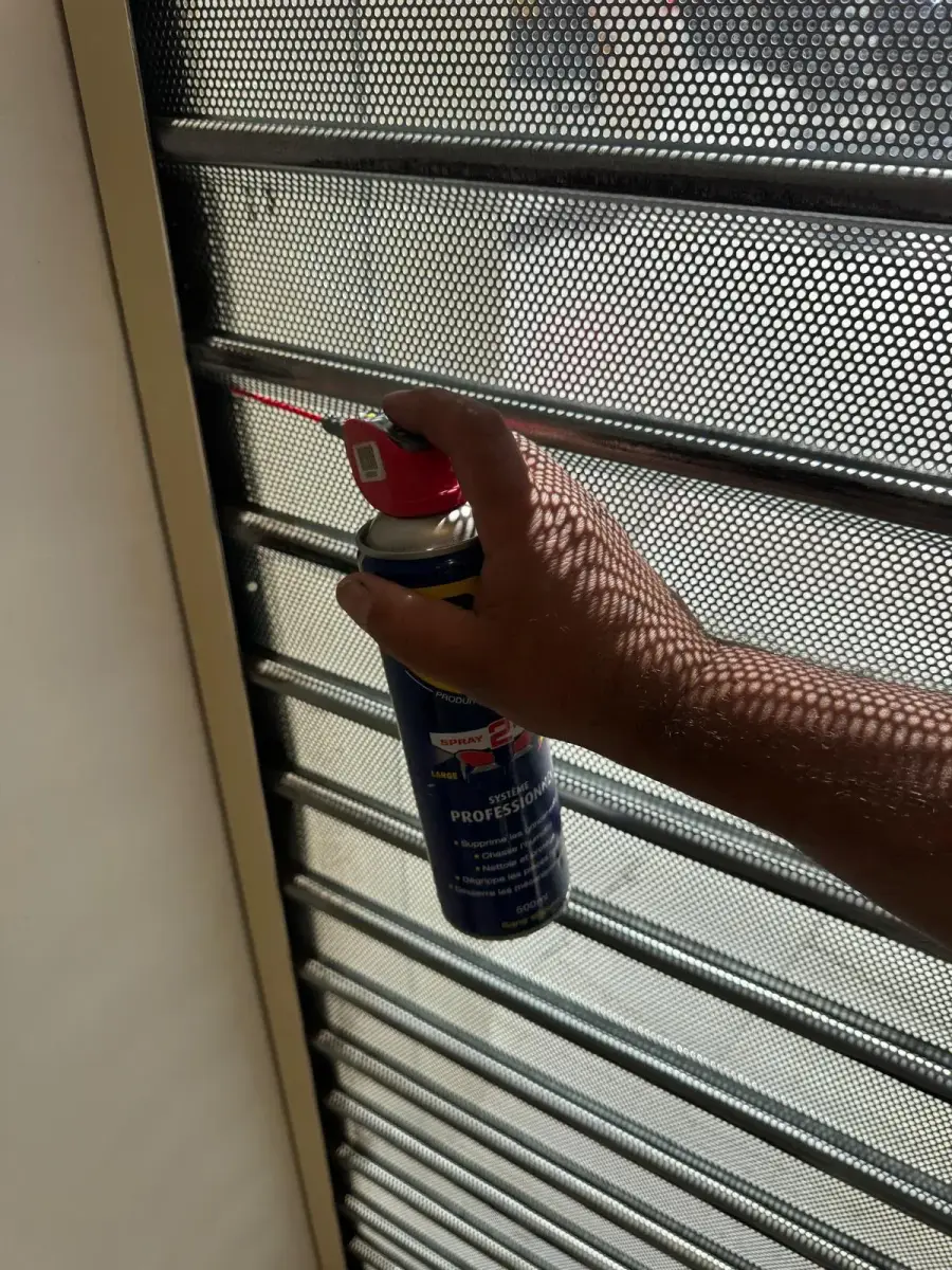 Entretien et maintenance de rideau métallique à Marseille 15